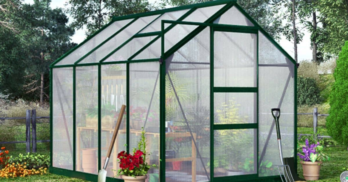 The 9 Advantages of a Polycarbonate Greenhouse